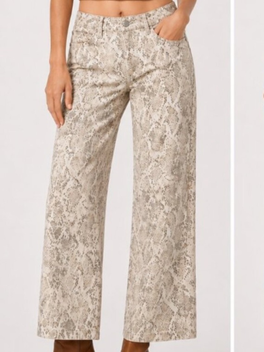 NWT wild fable Snake-Print Baggy Jeans size 2